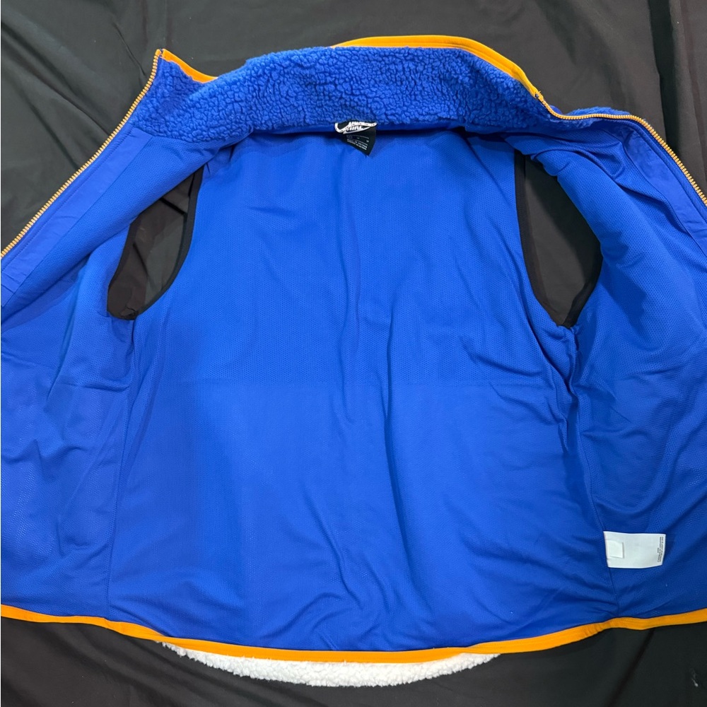Nike Blue and Cream Fleece Vest - Picture 6 of 12